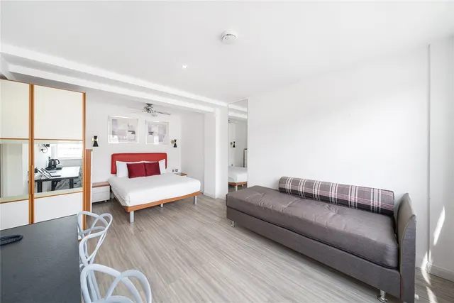 Old Brompton Road, London, SW7, photo 1