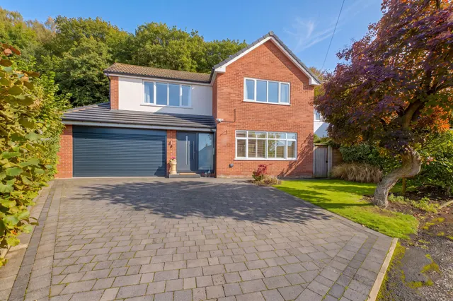 Howey Rise, Frodsham, photo 1