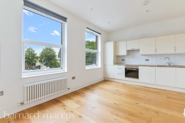 East Street, Epsom, photo 1