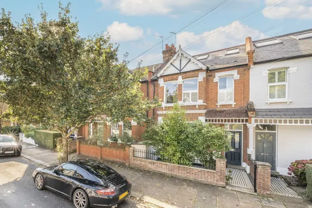 St. Albans Avenue, W4, photo 1