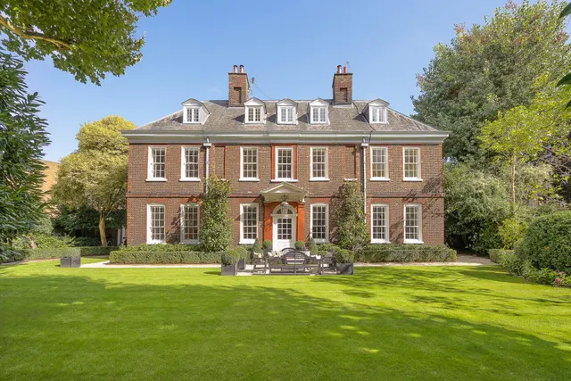 Old Battersea House, Battersea, South West London, photo 1