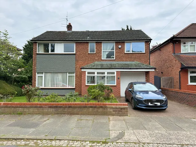 Woodlands Drive, Sale, photo 1