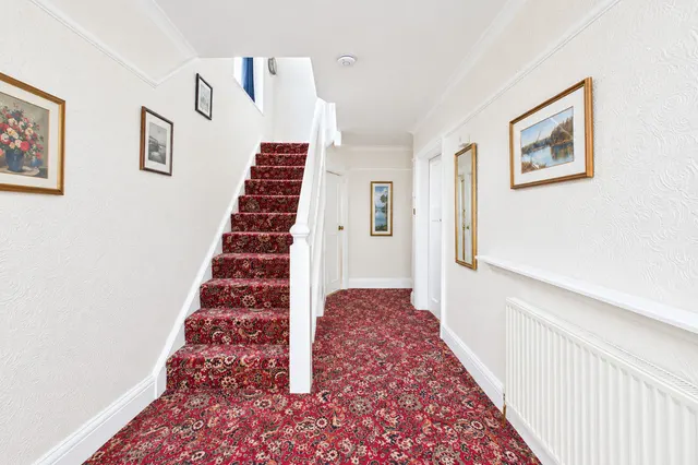 Dawson Road, Heald Green, SK8, photo 2