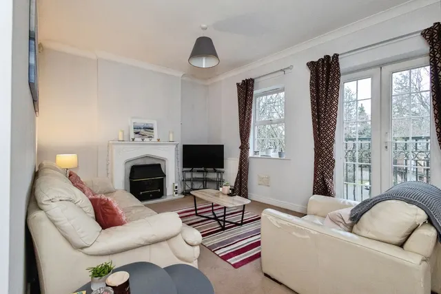 Photo 3 — Holly Royde Close, Didsbury, Manchester, Greater Manchester, M20