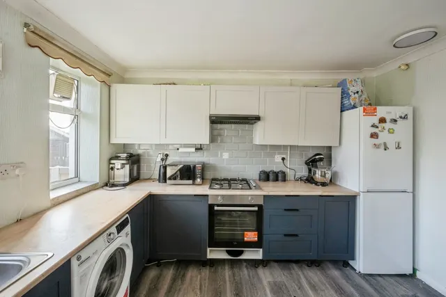Photo 2 — Green Lane, Askern, Doncaster, South Yorkshire, DN6