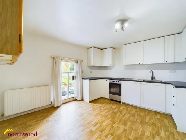 West Bar Street, Banbury, OX16, photo 3
