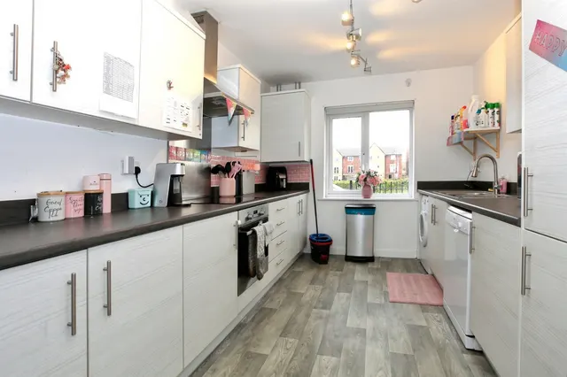 Westbury Drive, Peterborough, PE7, photo 2