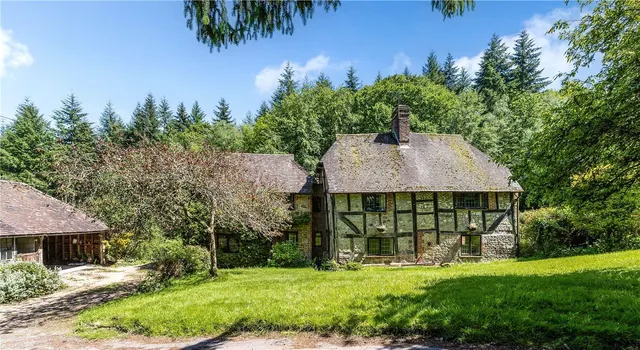 4 bedroom property, Henley, Haslemere, GU27