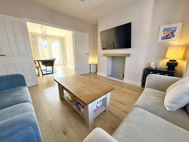 Canford Road, BH15, photo 2