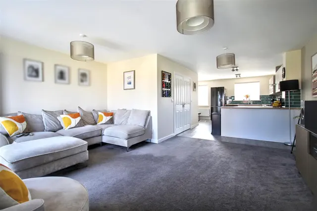 Starling Avenue, Sprowston, NR7, photo 2
