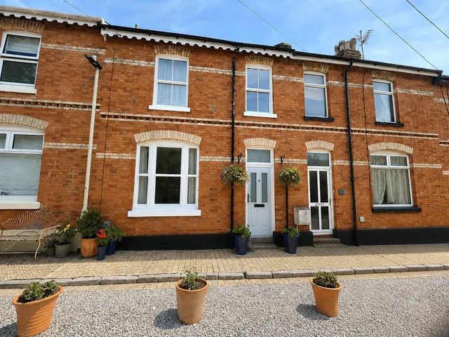 Belgrave Terrace, Teignmouth, TQ14