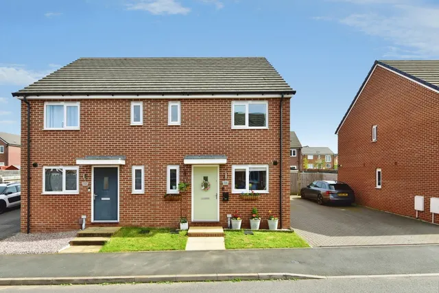 Paul Ware Street, Stoke-on-Trent, Staffordshire, ST4, photo 1