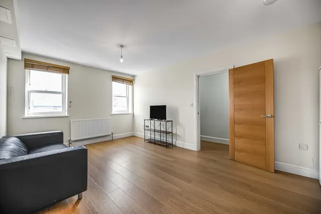 Hessel Street, Whitechapel, E1, photo 1