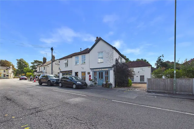 High Street, Horsell, GU21, photo 3
