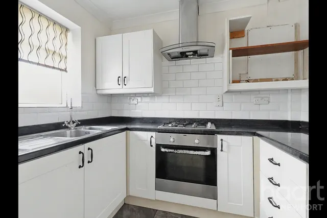 Parkwood Drive, Newport, NP10, photo 3