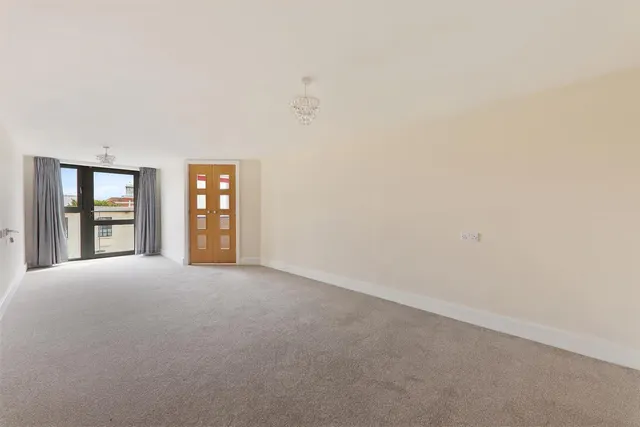 Shotfield, Wallington, SM6, photo 2