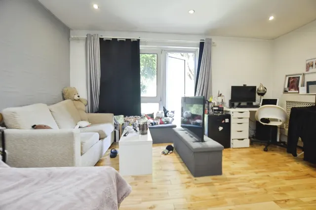 Morse Close, Plaistow, London, E13 0HJ, photo 1