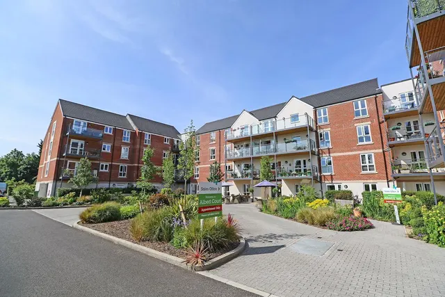 Reading Road, Henley-On-Thames, RG9, photo 1