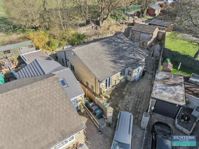 Lichfield Mount Bradford, BD2 1NX, photo 1