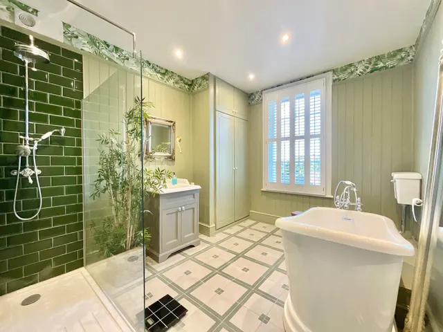 Alexandra Road, Market Drayton, TF9, photo 3