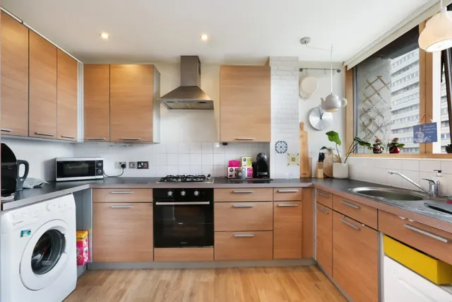 Wyndham Road, London, SE5, photo 1
