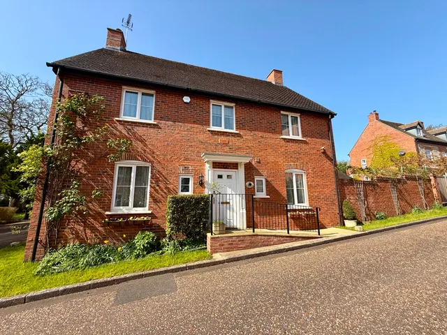 Badgers Brook, Swindon, Wiltshire, SN4 9DG, photo 1