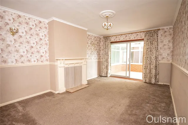 Photo 3 — Willow Road, Bromsgrove, Worcestershire, B61 8PS