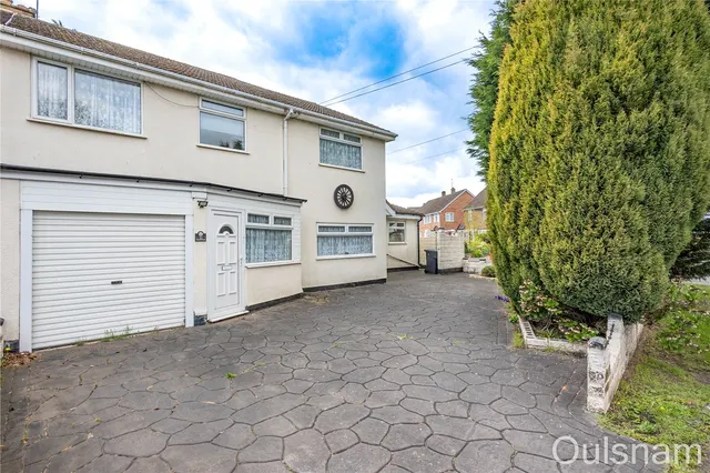 Willow Road, Bromsgrove, Worcestershire, B61 8PS, photo 1