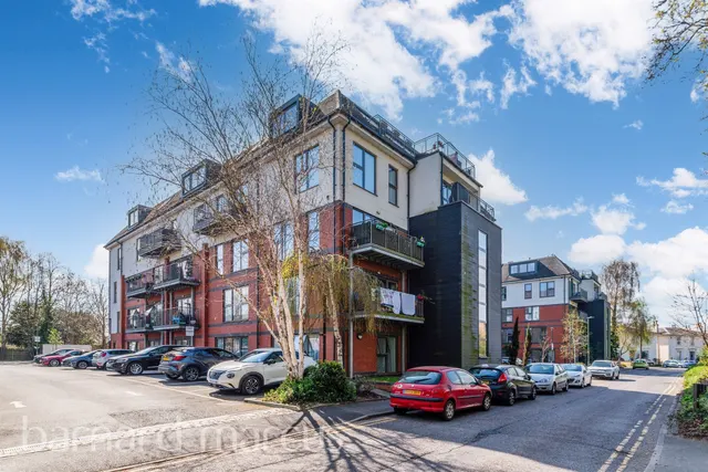 Mill Green Road, Mitcham, photo 1