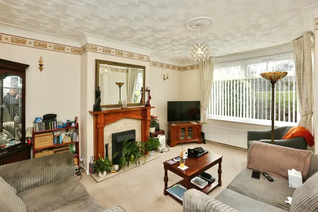 Photo 2 — Redlands Lane, Fareham