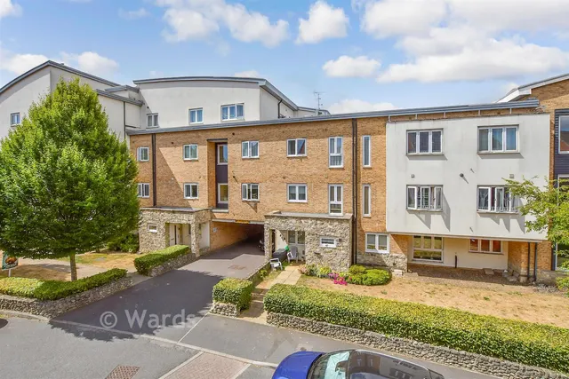Melrose Close, Maidstone, ME15, photo 1