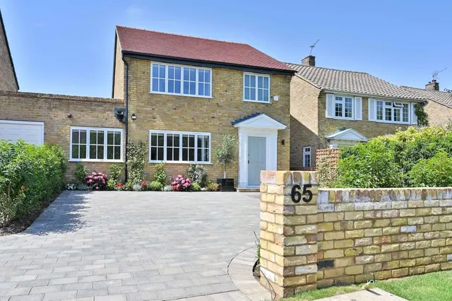 Crabtree Lane, Harpenden, Hertfordshire, AL5 5PX, photo 1