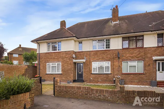 Galleywood Crescent, Romford, RM5, photo 1
