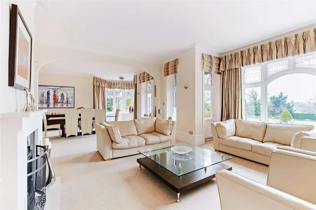 Photo 2 — Copthorne Road, Croxley Green, Rickmansworth, Hertfordshire, WD3 4AH
