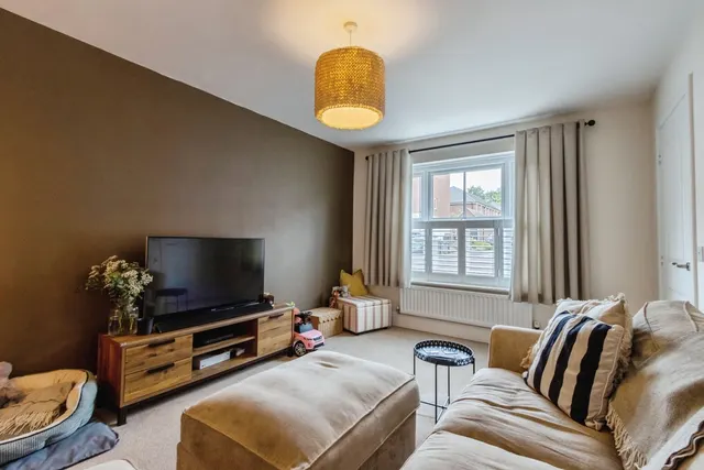 Photo 2 — Butler Way, Wakefield, West Yorkshire, WF1