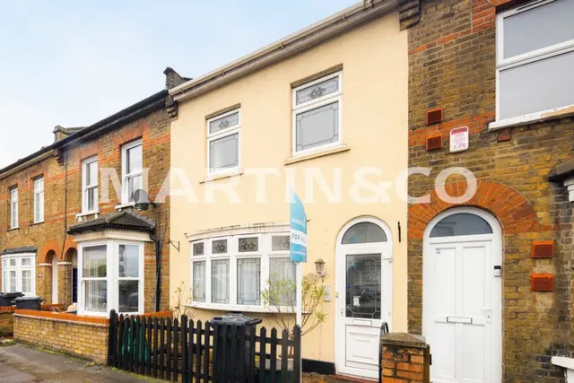 Mansfield Road, Wanstead, photo 1