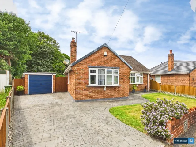Weston Drive, Wrexham, LL11, photo 1