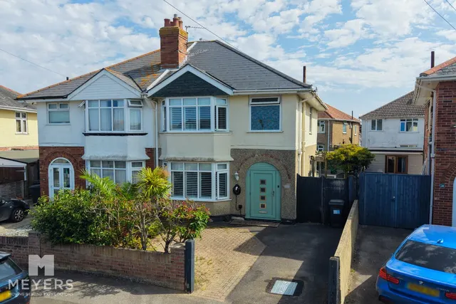 Newcombe Road, Southbourne, BH6, photo 1