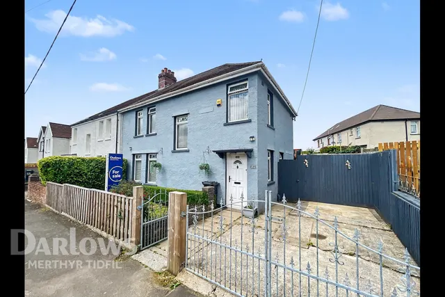 First Avenue, Merthyr Tydfil, photo 1