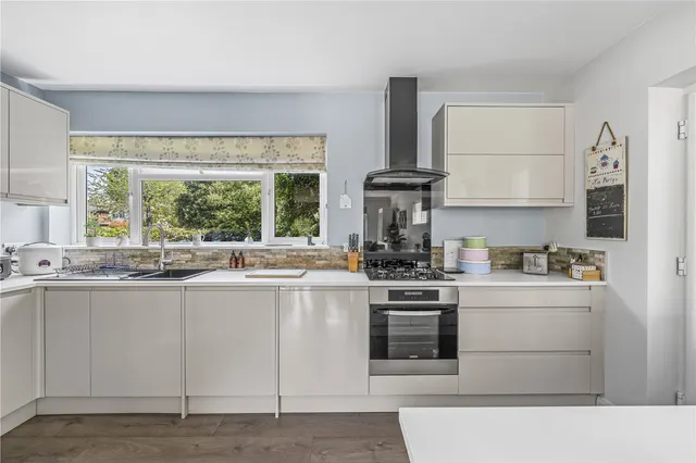 Photo 3 — Kenton Avenue, Sunbury, TW16 5AS