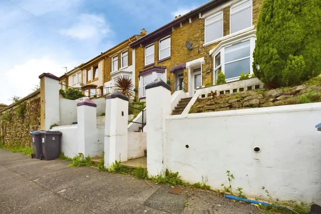 Heathfield Avenue, Dover, photo 1