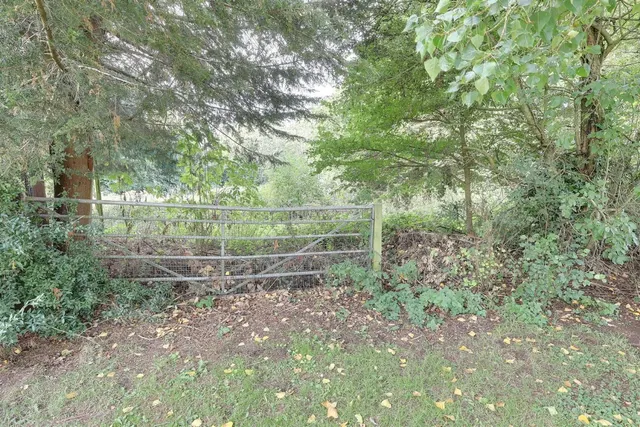 Road From Alland Nurseries To Botloes Farm, Botloes Green, GL18, photo 2