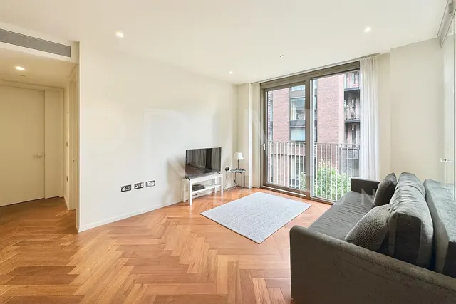 New Union Square, Embassy Gardens, SW11, photo 3