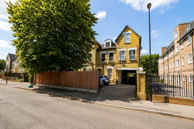 Dunheved Road North, Thornton Heath, CR7, photo 1