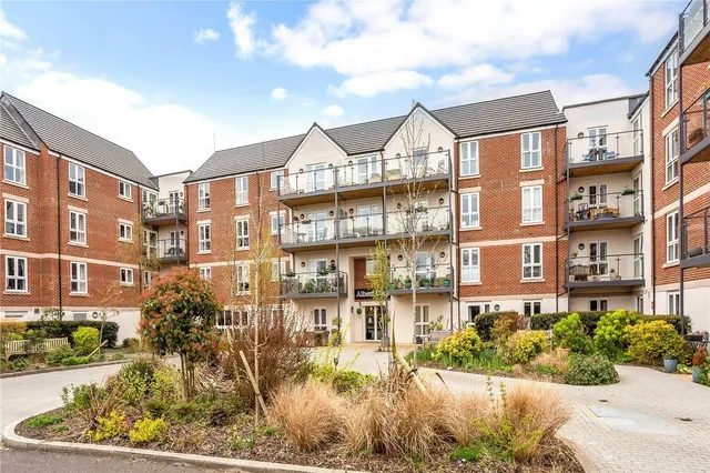 Reading Road, Henley-On-Thames, RG9, photo 1