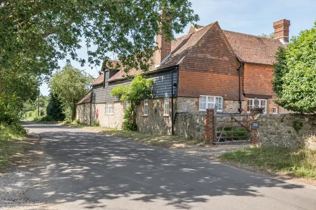 Photo 3 — Linchmere, Haslemere, GU27