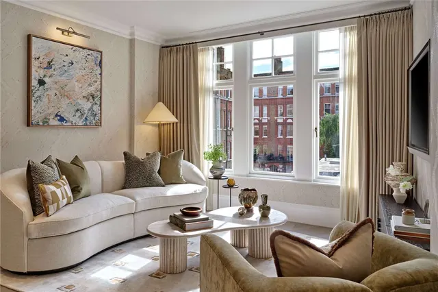Allen House, 8 Allen Street, London, W8 6BH, photo 1