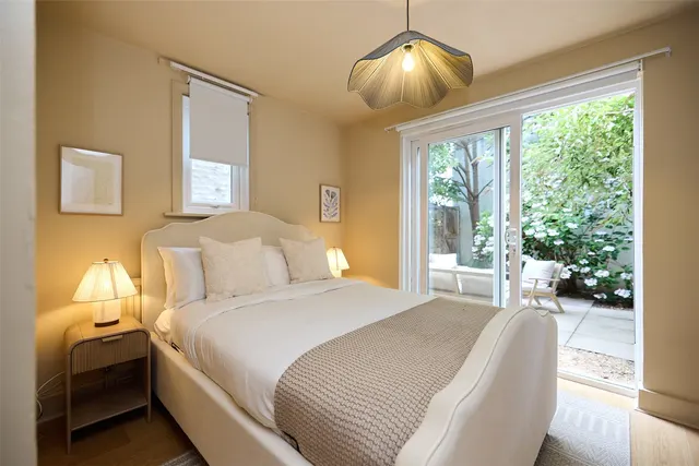 Blythe Road, London, W14, photo 1