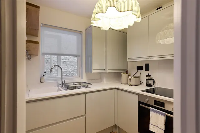 Photo 3 — Blythe Road, London, W14