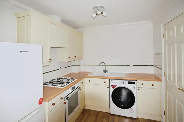 Norton Road, Wokingham, RG40, photo 3